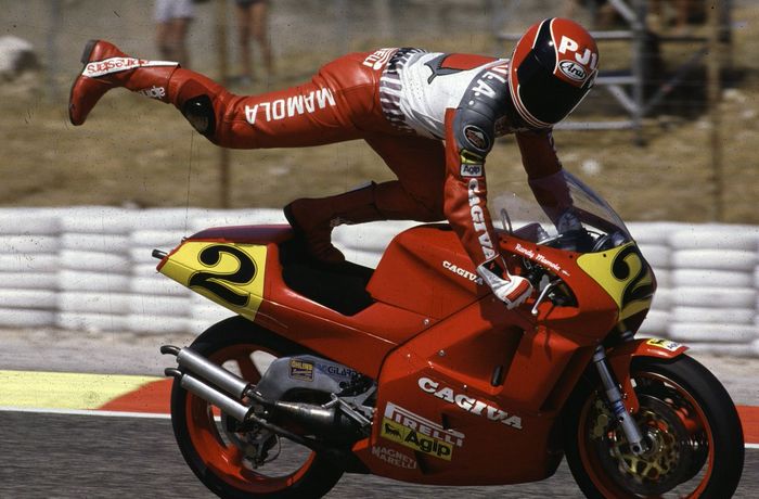 Randy Mamola saat balapan untuk tim Cagiva di kelas GP 500 cc pada 1988