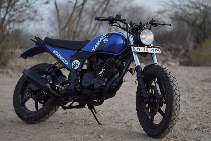 Yamaha FZ-16 custom scrambler dari Hustler Moto