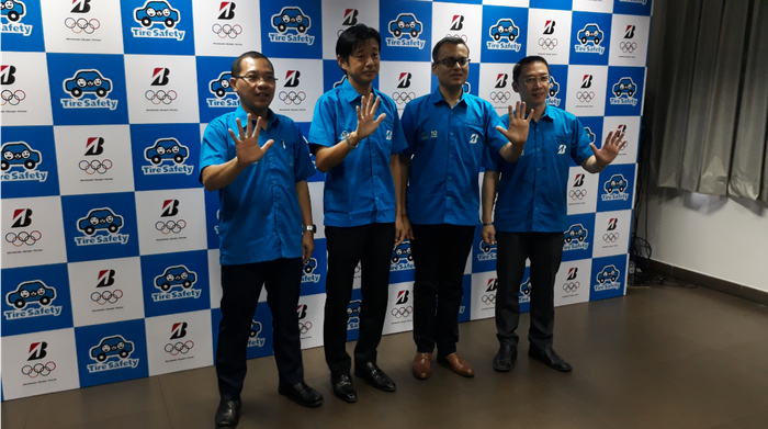 Para Petinggi PT Bridgstone Tire Indonesia saat berada di Karawang, Jawa Barat