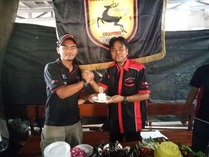 Ahmad Kurniawan (perwakilan Pengurus Pusat TAC) dan Dindin Khaerudin (Ketua TAC Chapter Bordep)