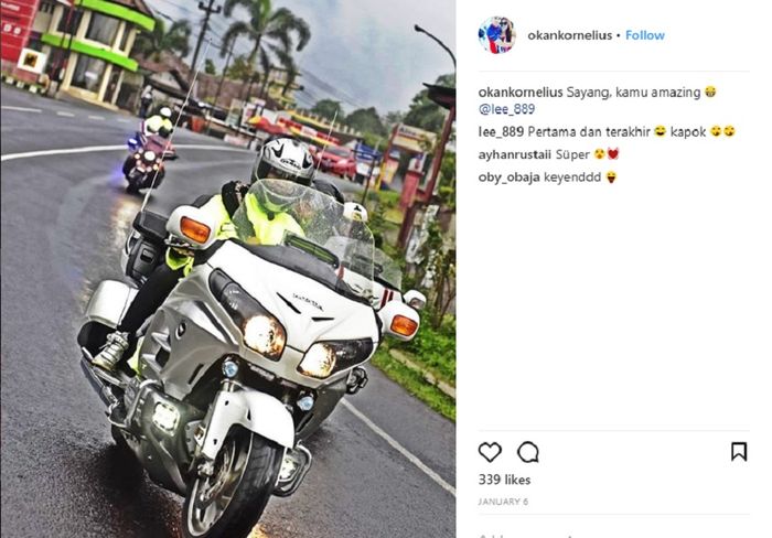 Salah satu postingan di akun Instagram Okan saat ia touring bersama istrinya