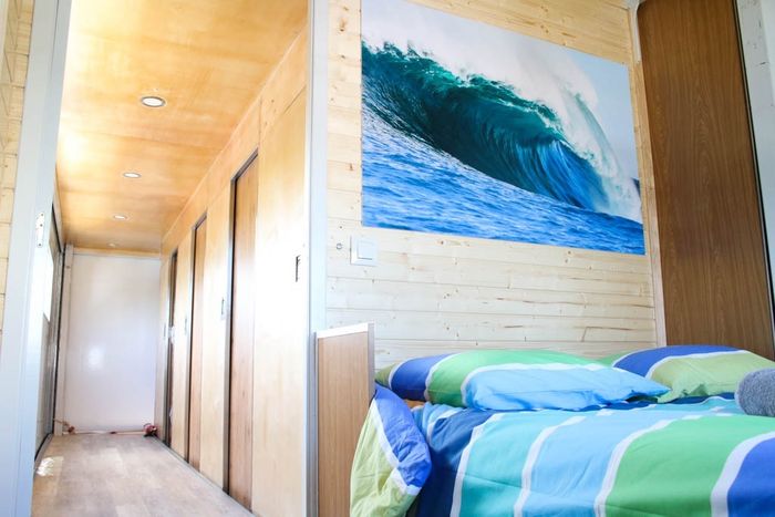 Kamar Truck Surf Hotel