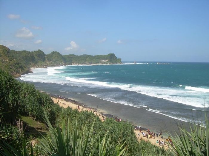 Pantai Nampu Wonogiri