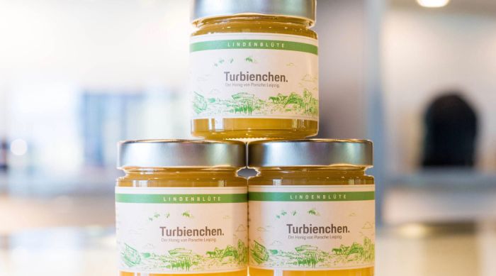 Madu kemasan dari Porsche