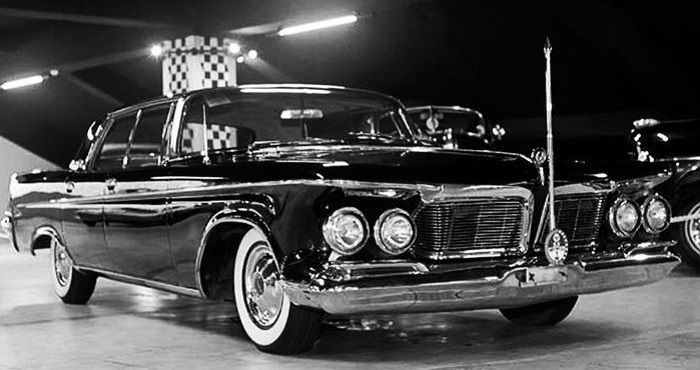 Chrysler Crown Imperial pemberian dari Raja Arab.