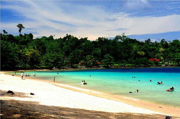 Pantai Pasir Putih, Lampung