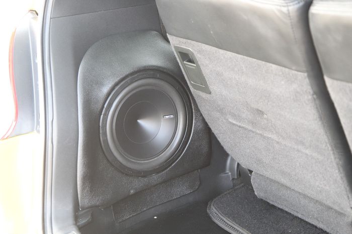 Subwoofer tidak memakan tempat di bagasi