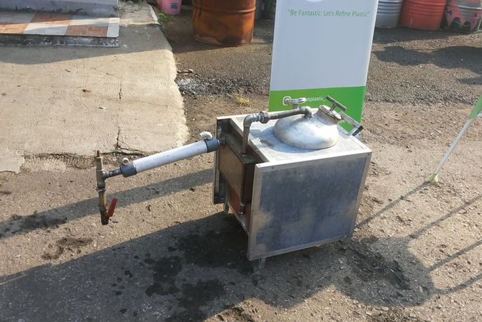 GP 007 adalah alat pengolah plastik menjadi bahan bakar yan digunakan Dimas untuk tur Jakarta-Bali
