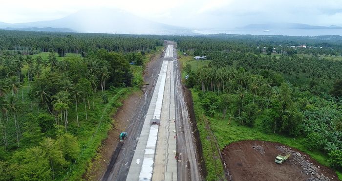 Jalan Tol Manado-Bitung akan menghubungkan dua kota terbesar di Sulawesi Utara, yakni Manado dan Bitung