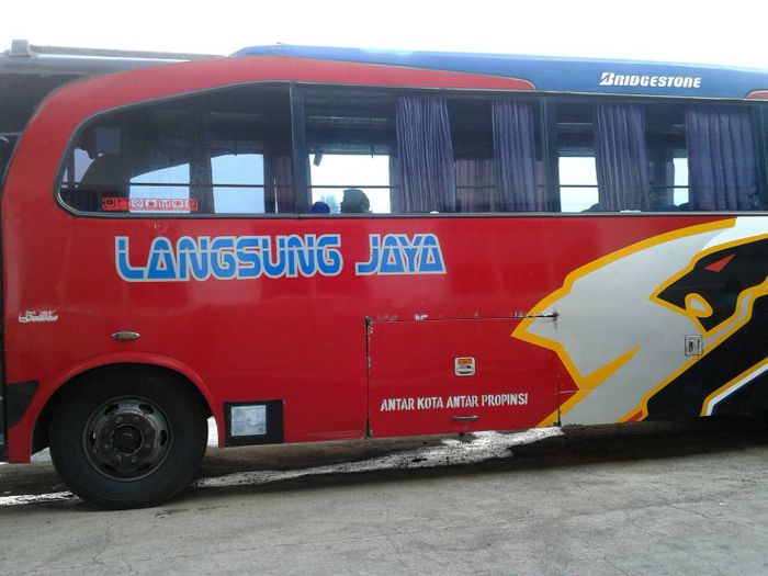 Bus Langsung Jaya