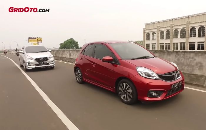 Honda Brio RS dan Datsun GO T Active