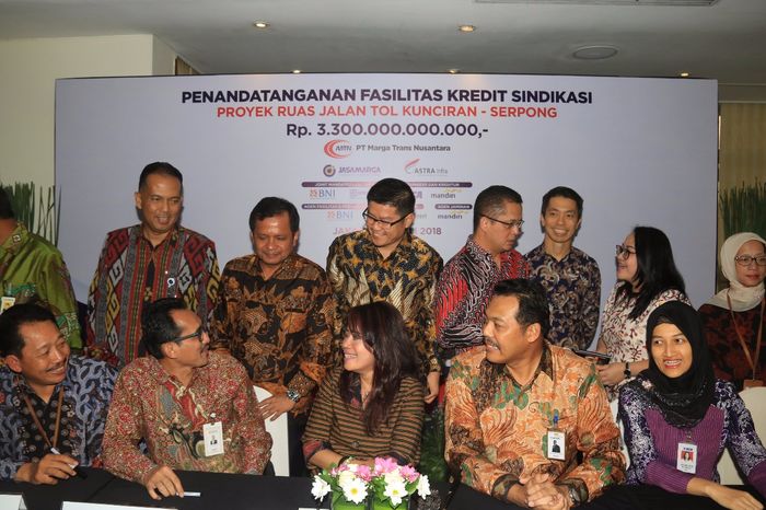 Penandatanganan perjanjian kredit sindikasi yang dilakukan di  Financial Club Graha Niaga, Jakarta.