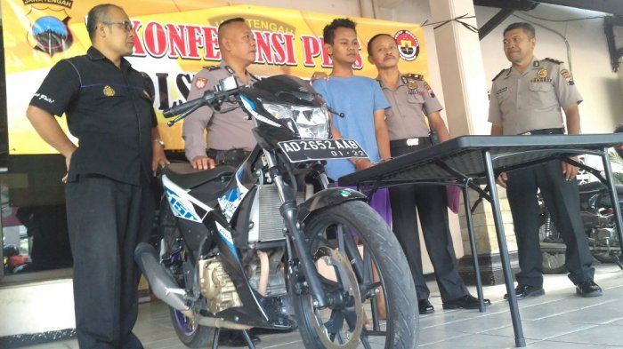 Tersangka pencurian dihadirkan dalam gelar perkara di Mapolsek Serengan, Solo, Jumat (3/8/2018) pagi