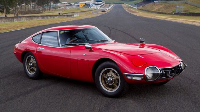 Toyota 2000GT