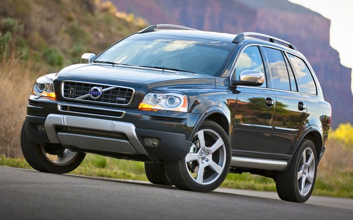 Volvo XC90 V8