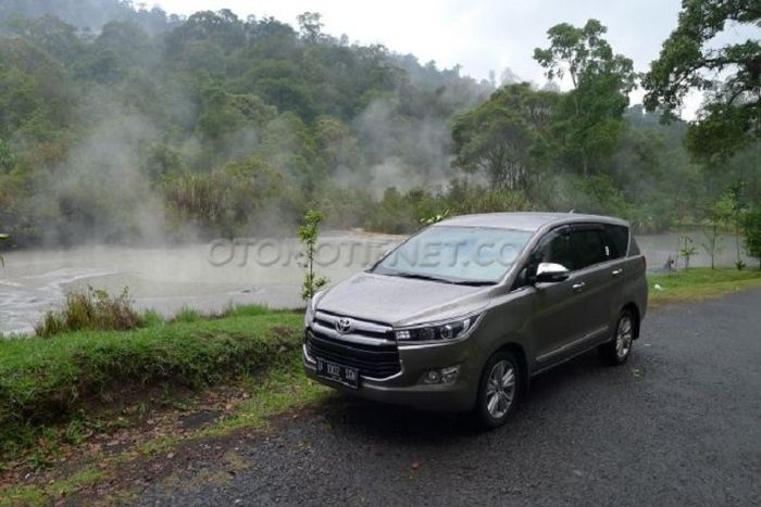 Toyota Kijang Innova Reborn 2015
