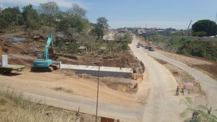 Proyek jalan tol Semarang-Batang