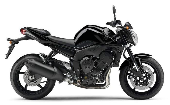 Yamaha FZ1 hitam