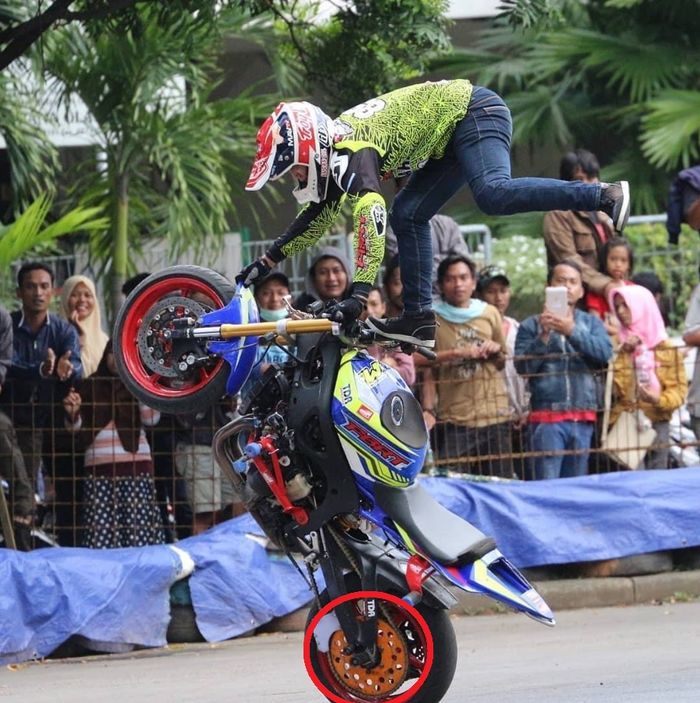 Gear belakang Motor Yamaha R6 milik Wawan Tembong