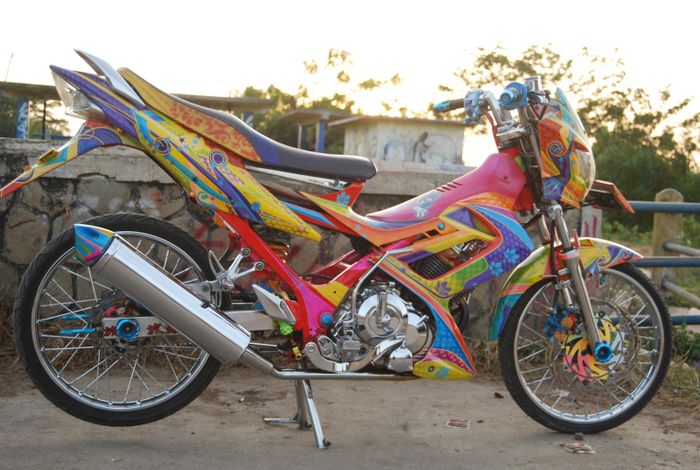 Motor gaya thailook dengan part chrome