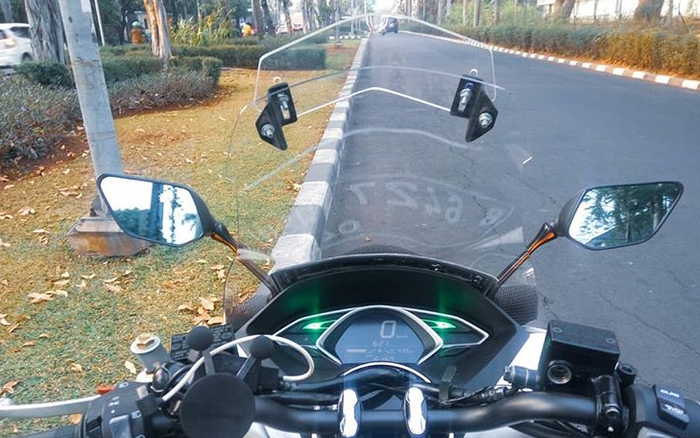 Windshield dengan ekstension dan spion Yamaha R25