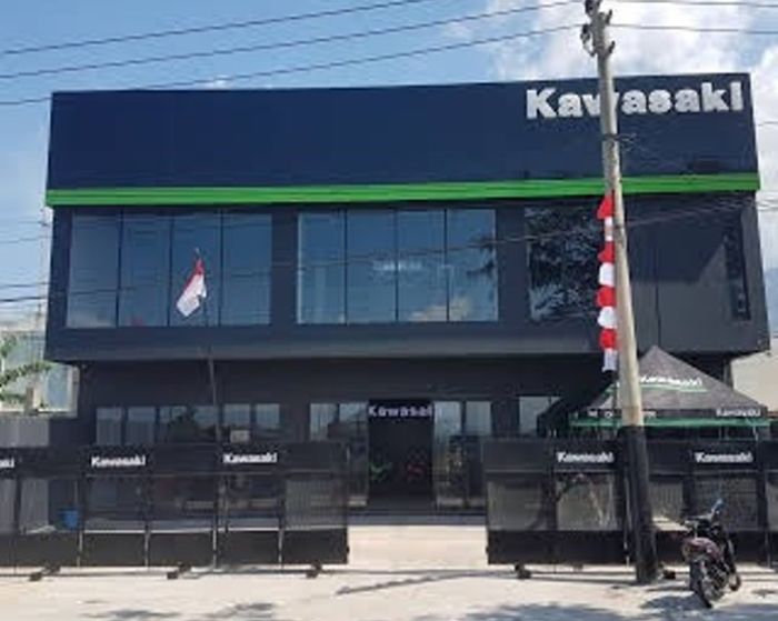 Rocky Motor dealer Kawasaki di Palu sebelum kejadian bencana alam