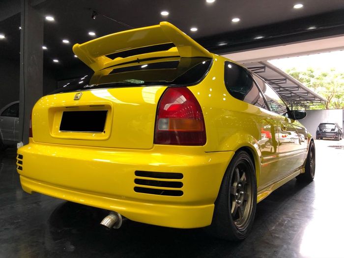 Honda Civic Type-R yang ditawarkan Autoverso