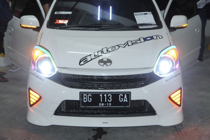 Modifikasi lampu bikin jadi juara kontes