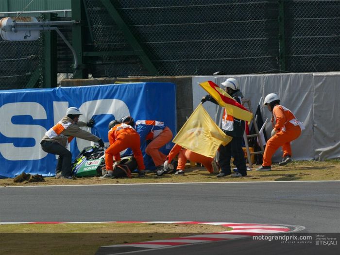 Daijiro Kato crash di sirkuit Suzuka, Jepang pada 6 April 2003