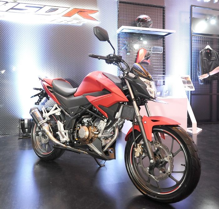 Honda CB150R StreetFire. Harga bekasnya stabil