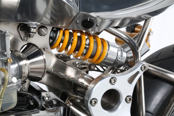 Moto Guzzi V11 Cafe Racer Titanium