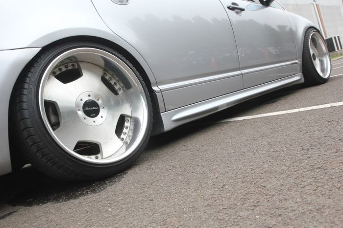 Sudah 2 tahun pasang pelek Work Euroline 19 inci