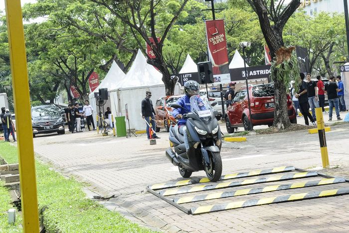 Banyak mobil dan motor terbaru yang bisa dicoba oleh pengunjung di PTDR 2018