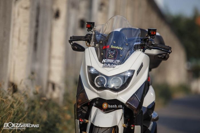 Tampak depan Yamaha NMAX menawan ini