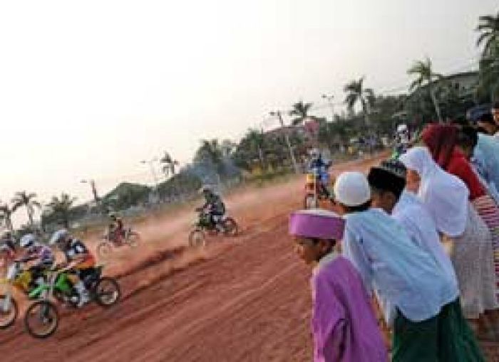 Komunitas Go Karawang MX Racing Team, Sinergi Antara Debu dan Wudhu