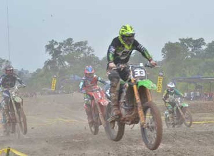 Motocross: Ivan Harry Tembus 5 Besar