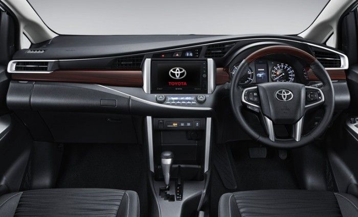 First Impresssion  New Toyota Venturer Siap Eksplor Jiwa Petualang