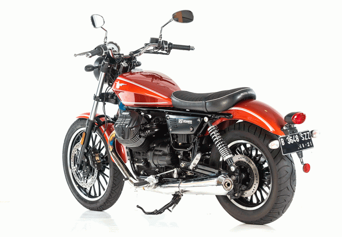 Test Ride Moto Guzzi V9 Roamer