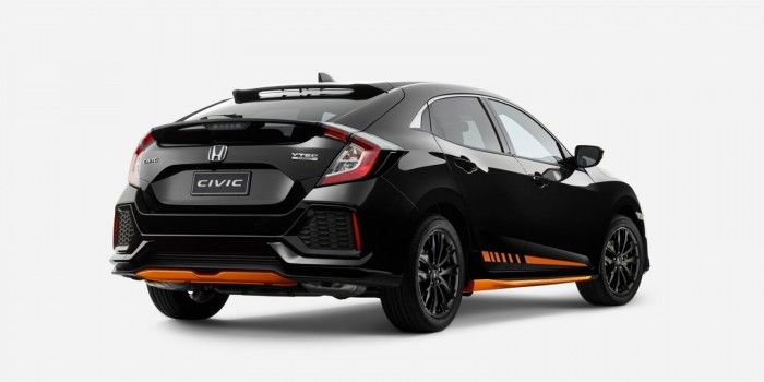 Honda Australia menyediakan edisi terbatas Civic generasi kesepuluh dengan varian Orange Edition dan Black Pack
