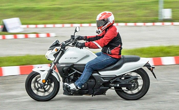 First Ride Honda CTX700N (DCT) Cocok Buat Turing Ringan