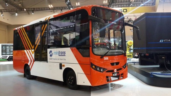 Fire &amp; Rescue Truck berbasis Mitsubishi Fuso FE 74 HD mampu menembus kepadatan kota