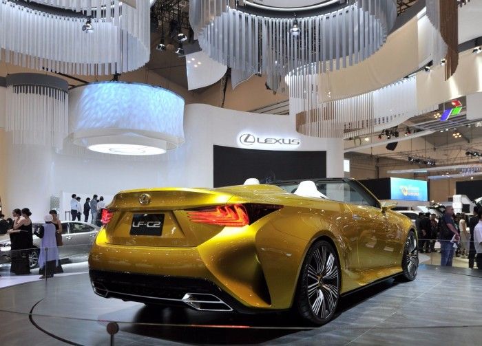 Lexus LF-C2 masih konsep