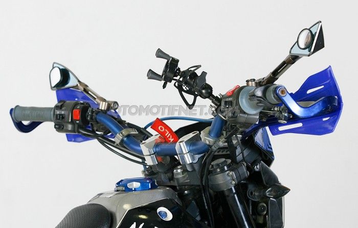 Kawasaki D-Tracker 250 2017 No Rule Just Ride