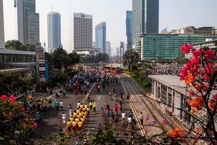 Jalan Thamrin di Jakarta tak seperti hari biasanya, Car Free Day merubah jalanan nan macet menjadi a