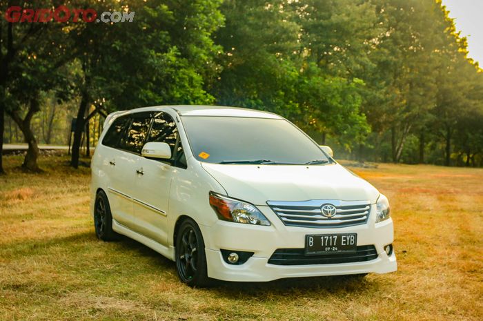 Modifikasi Toyota Innova Lama Pakai Body Kit Luxury Dan Oprek Mesin Juga Gridoto Com