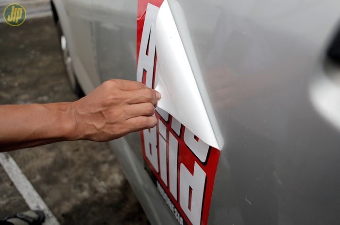 Cara Melepas Stiker Pelapis Di Akrilik / 20+ Inspirasi