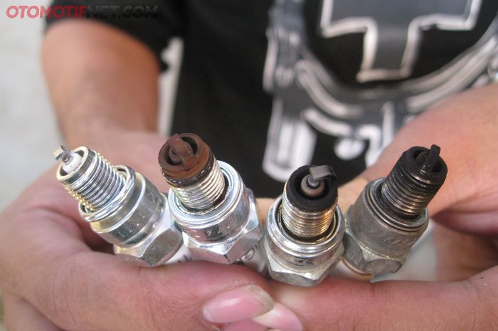 Jangan Lihat Kondisi Motor Dari Warna Elektroda Busi Zaman Now Gak Bisa Jadi Patokan Gridoto Com