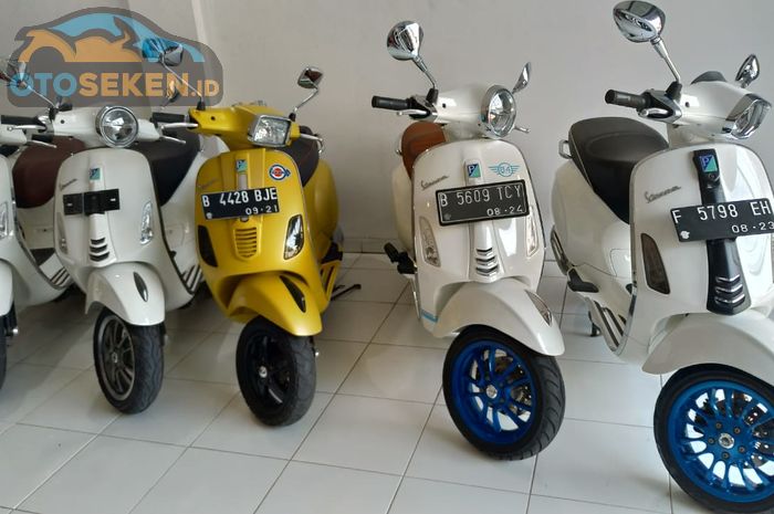 Harga Motor Scooter Vespa Second  : Vespa Matic Lx Iget Kuning 125Cc 2017 *Suratlengkap *Kunci Lengkap *Part Semua Ori *Motor Siap Pakai/Siap Gas More Info Wa 085894288509.