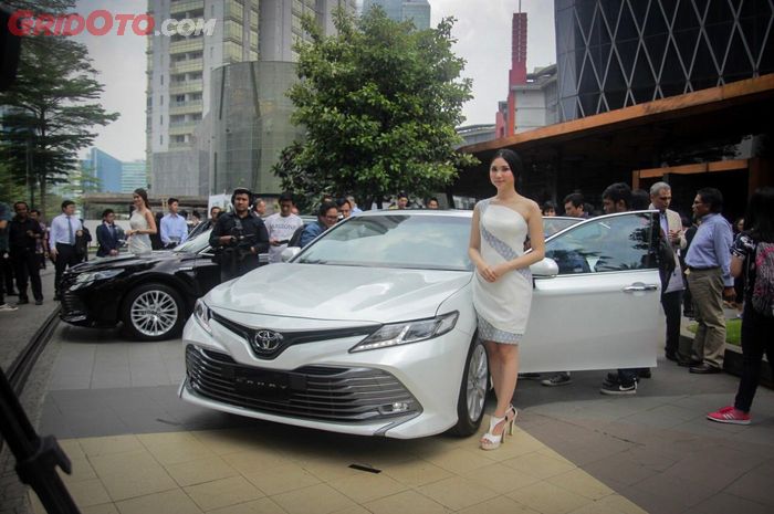 Toyota All New Camry yang Resmi Dirilis ke Publik (8/1)