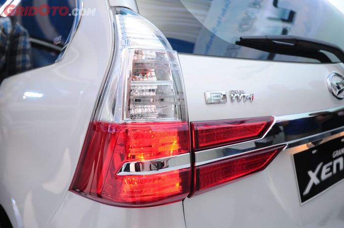 Ilustrasi lampu rem mobil bekas